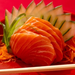Sashimi de salmão (5 fatias)